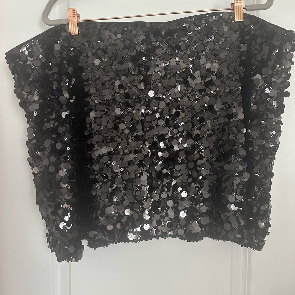 EUC Abercrombie & Fitch Black sequin skort - Picture 2 of 5